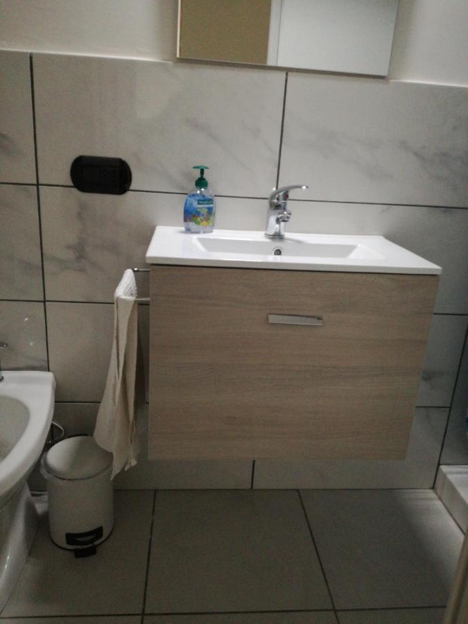 Stanza Azzurra Hotel Sant'Egidio del Monte Albino Bagian luar foto